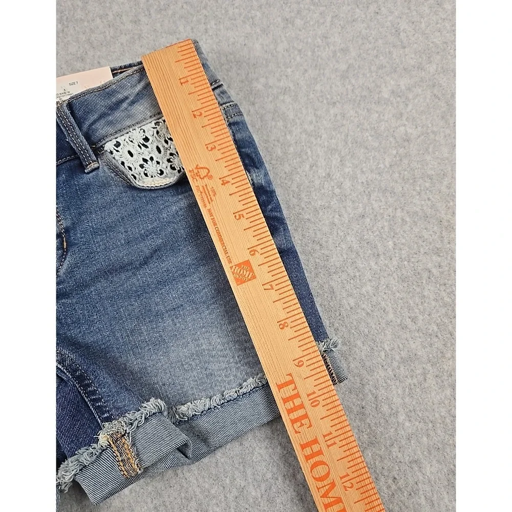 SO Jean Shorts Girls Size 7 Cut Off Mid Rise Denim Floral Shortie Jeans NWT